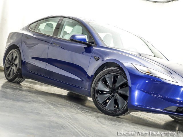 Used 2025 Tesla Model 3 Long Range AWD/4WD image 4