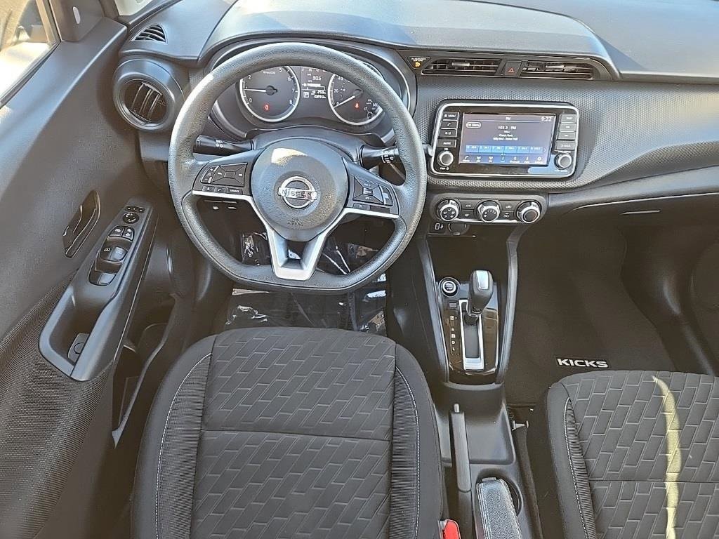 Used 2021 Nissan Kicks S image 16