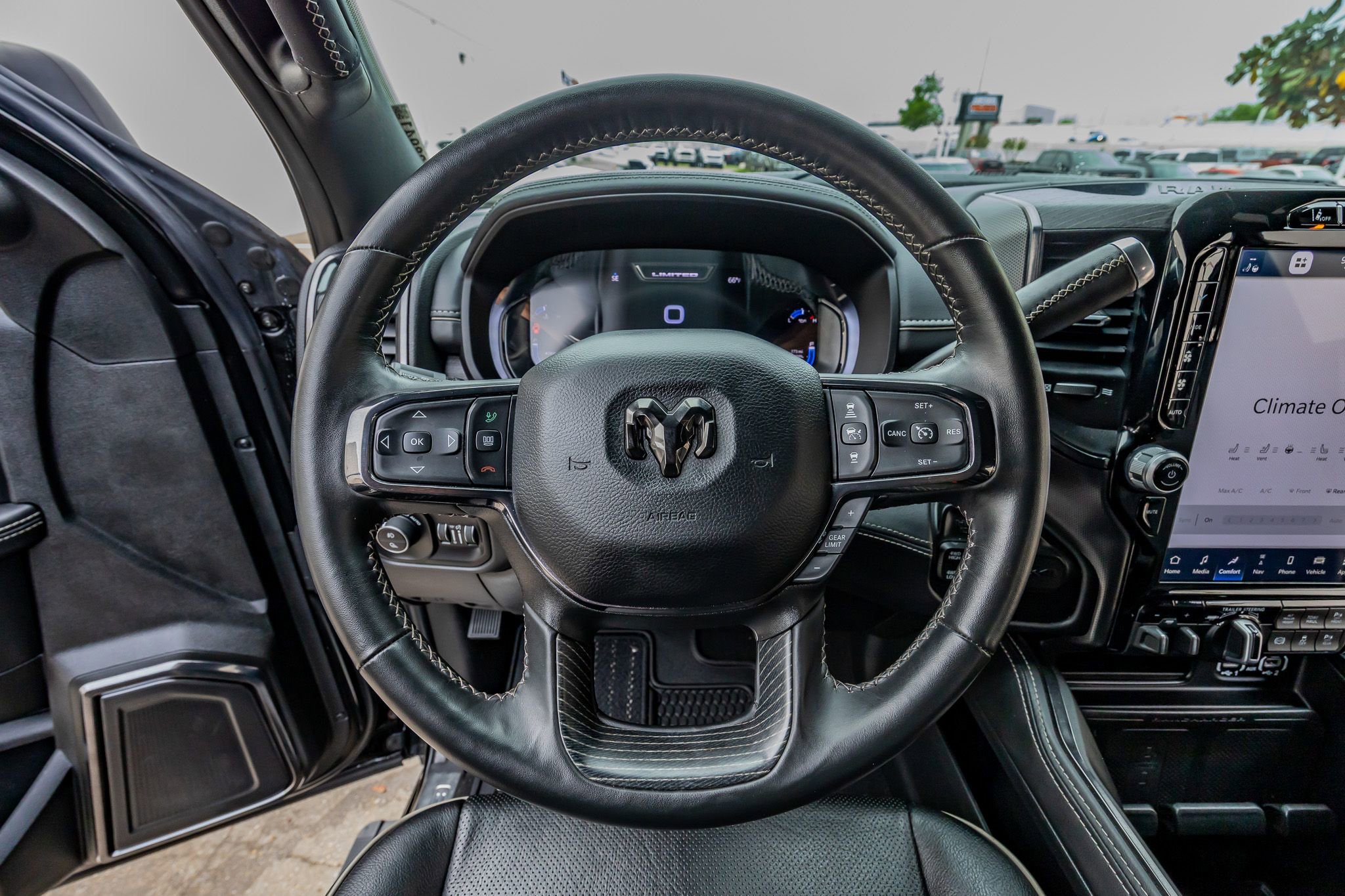 Used 2024 RAM 2500 Limited image 18