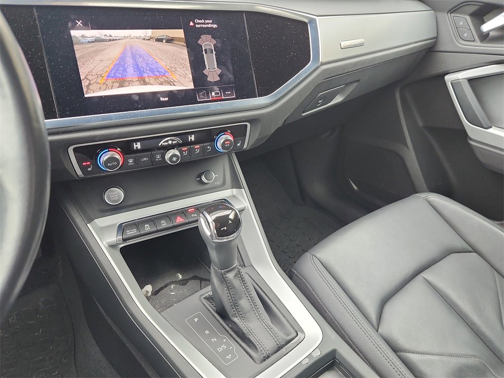 Used 2020 Audi Q3 2.0T Premium image 18