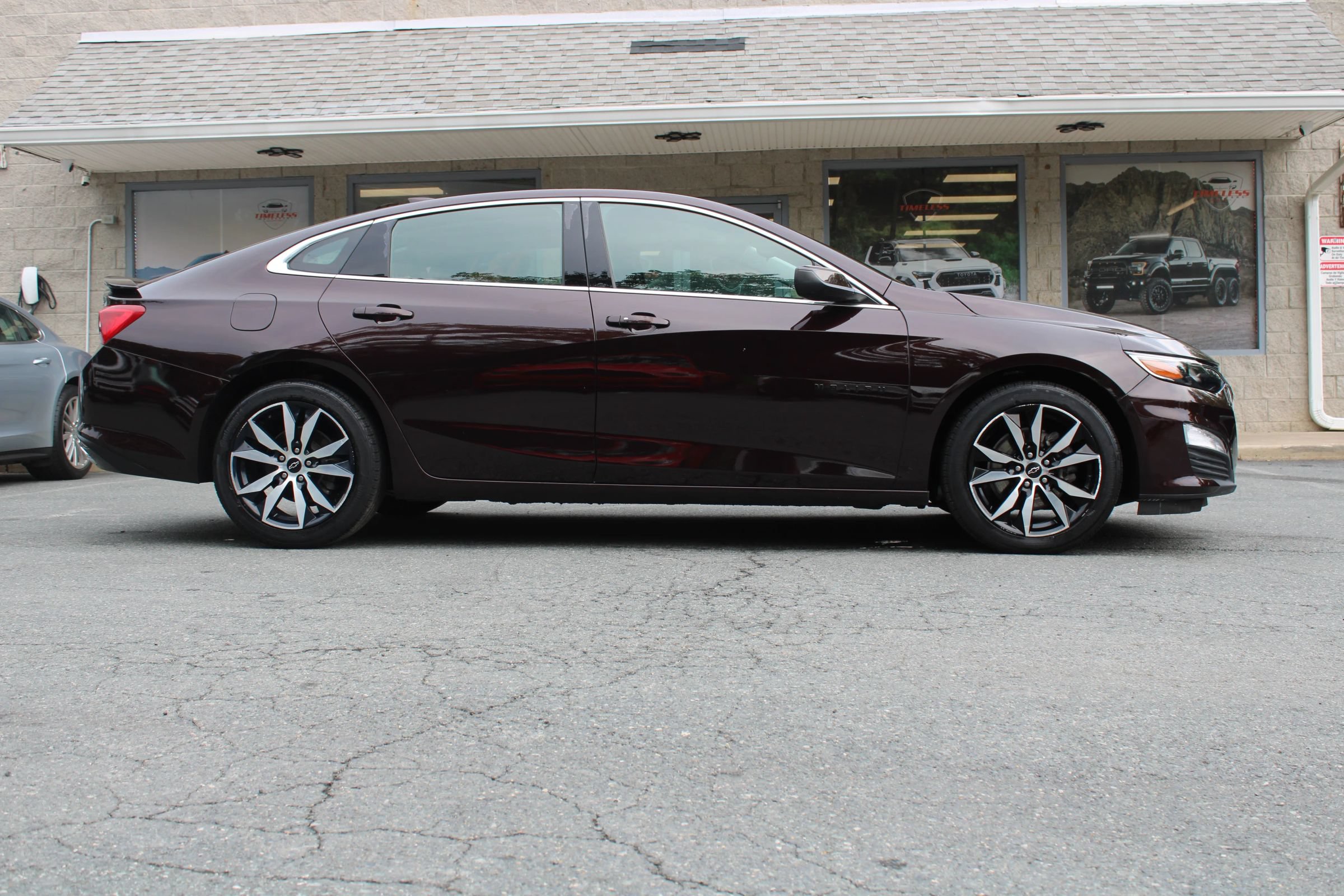 Used 2021 Chevrolet Malibu RS FWD image 25