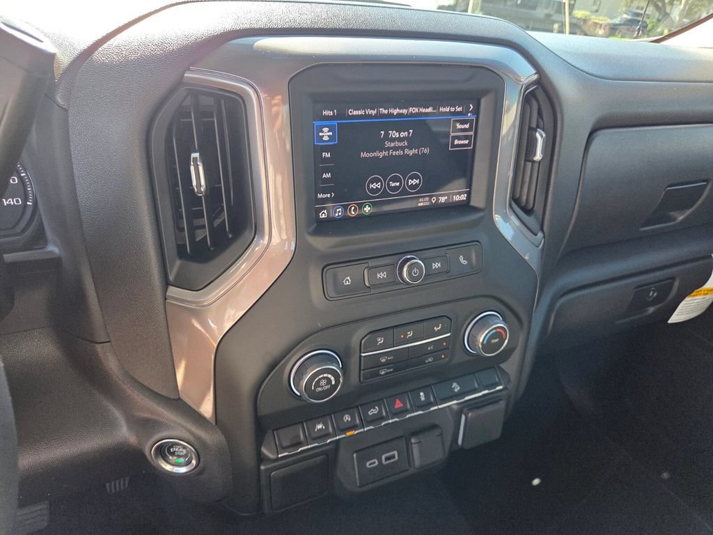 Used 2025 Chevrolet Silverado 1500 Custom Trail Boss w/ Dark Appearance Package AWD/4WD image 23