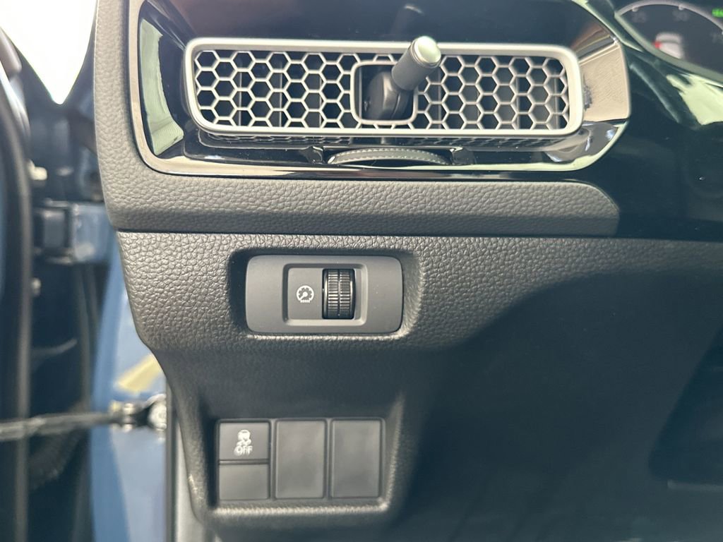 Used 2025 Honda Civic FWD Hybrid Sedan image 17