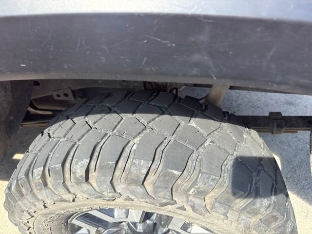 Used 2018 Toyota Tacoma TRD Off-Road w/ Technology Package AWD/4WD image 17