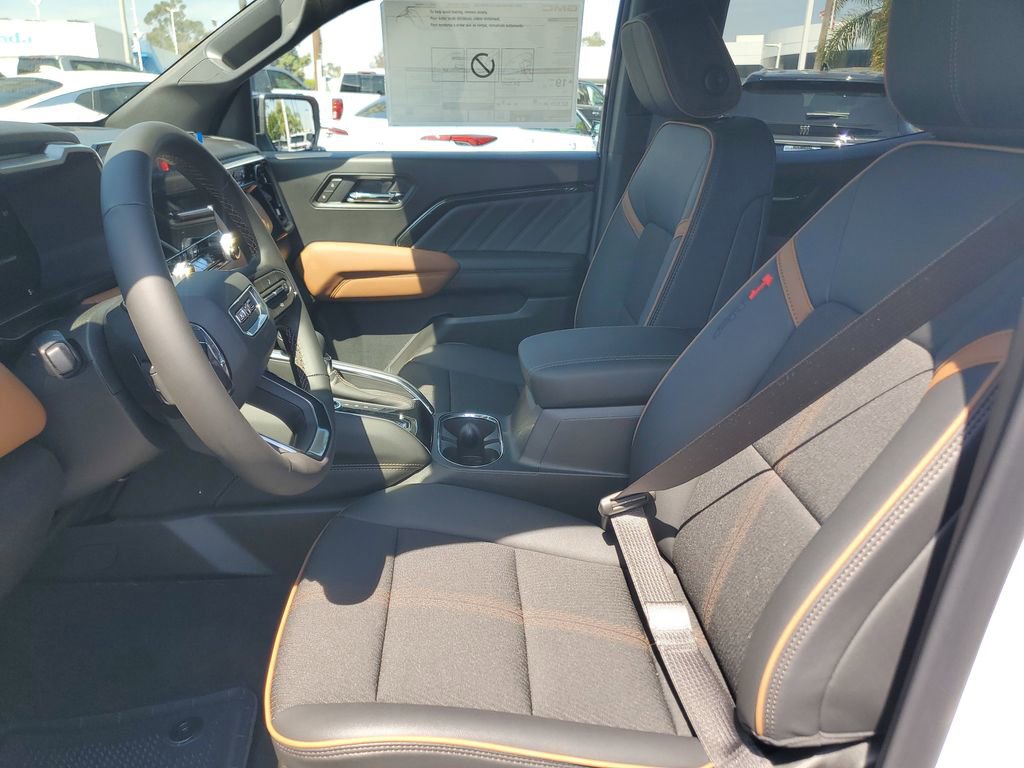 New 2026 GMC Canyon AT4 image 8
