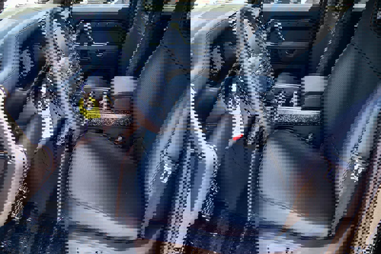 New 2026 Land Rover Defender 110 OCTA AWD/4WD image 21