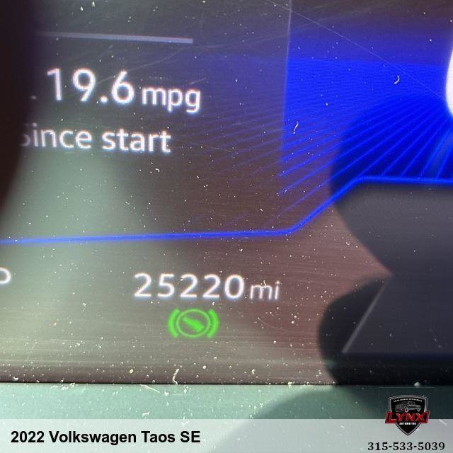 Used 2022 Volkswagen Taos SE w/ Panoramic Sunroof Package image 20
