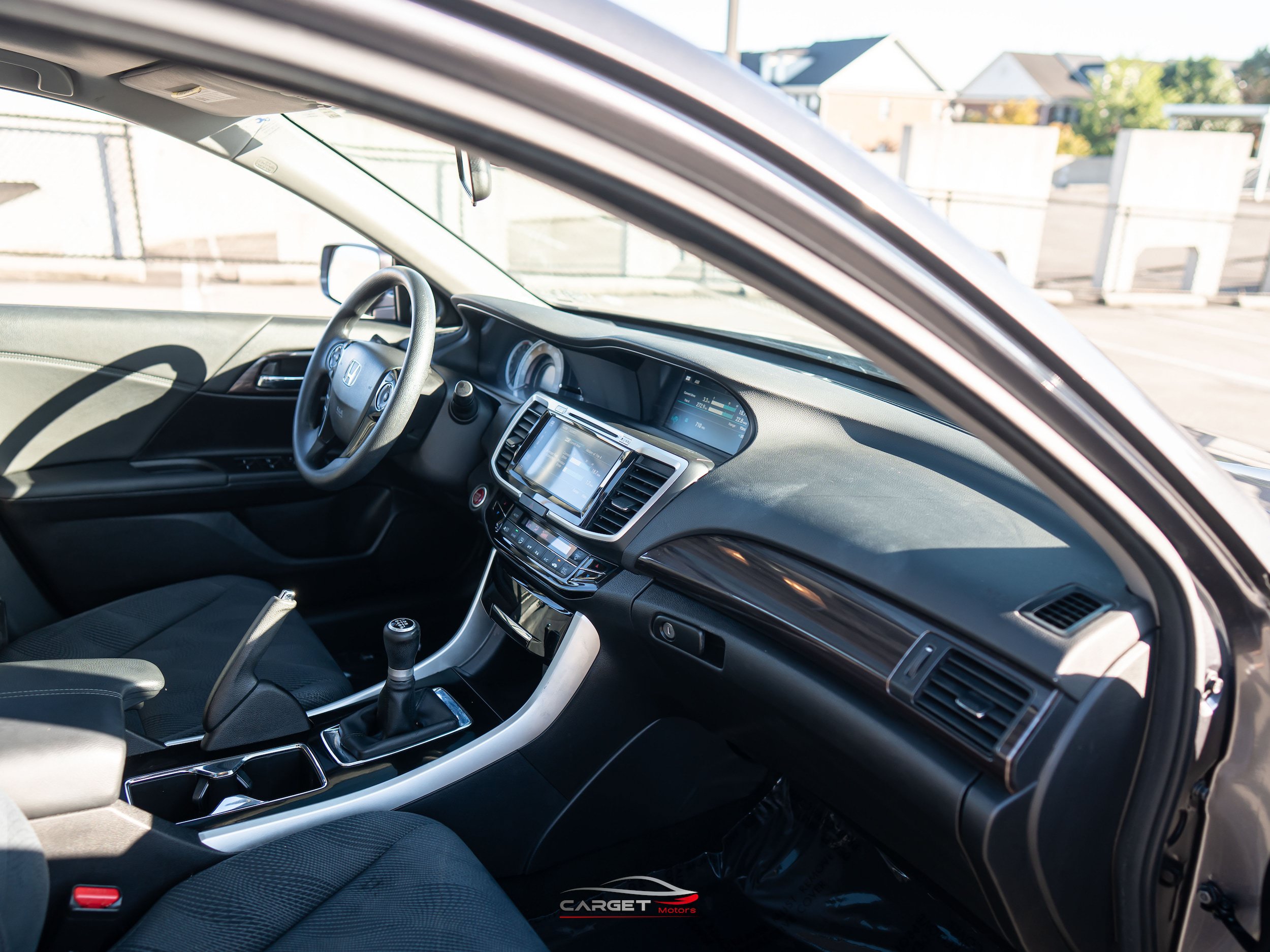 Used 2017 Honda Accord EX image 13