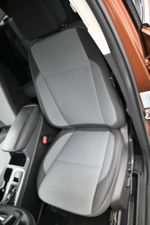 Used 2017 Ford Escape SE AWD/4WD image 11