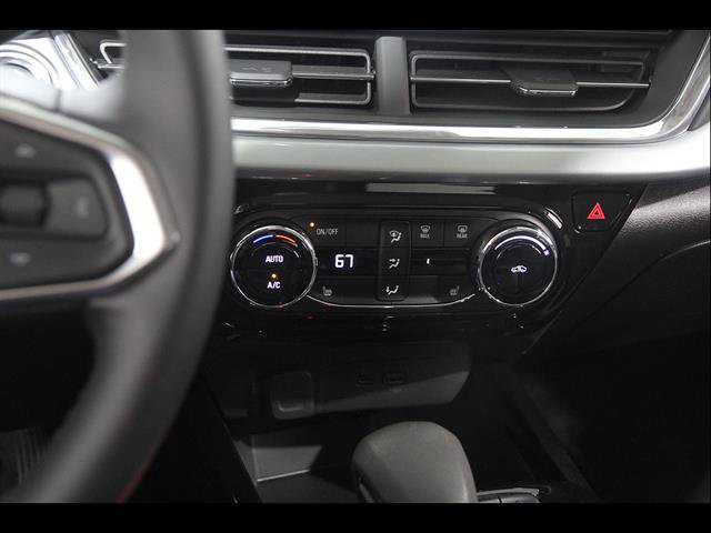 Used 2024 Chevrolet Trax LT w/ Driver Confidence Package FWD image 14