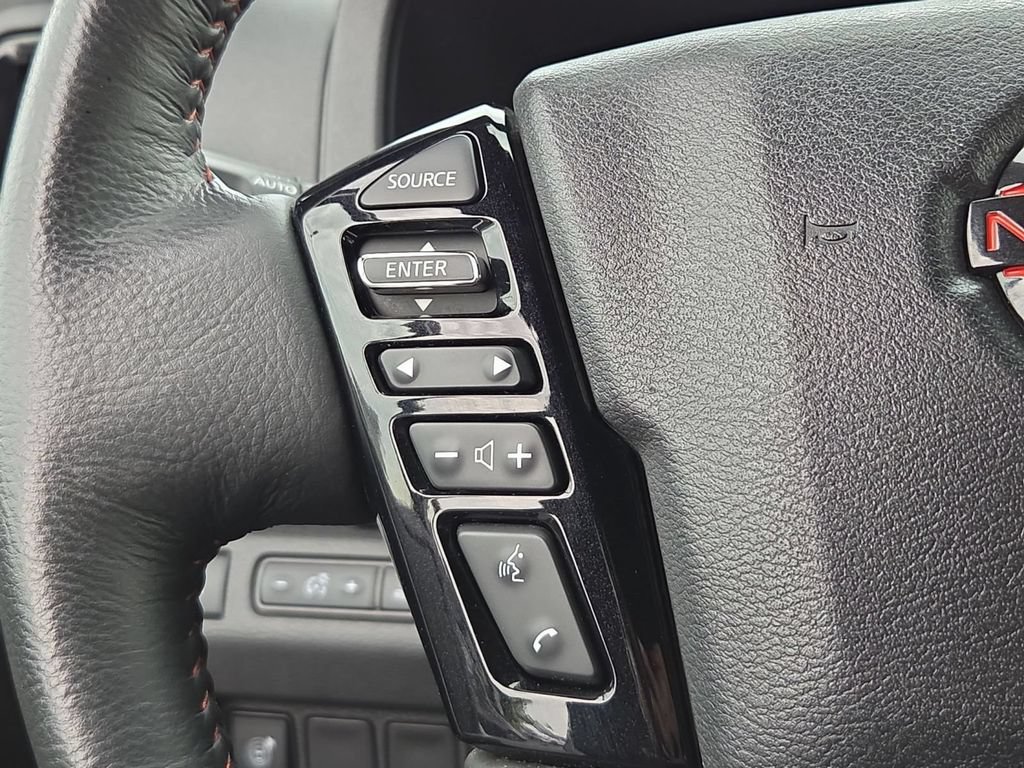 Used 2026 Nissan Frontier PRO-4X AWD/4WD image 18