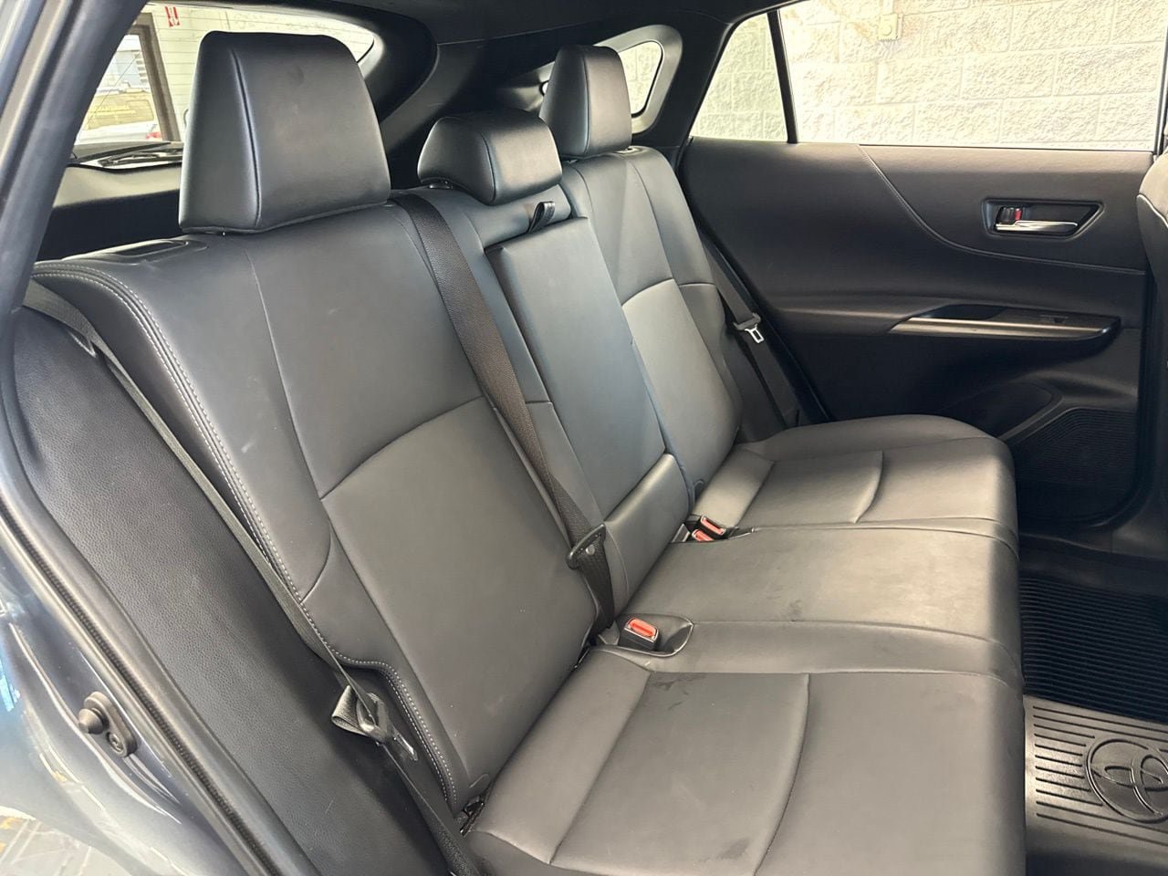 Used 2022 Toyota Venza XLE AWD/4WD image 44