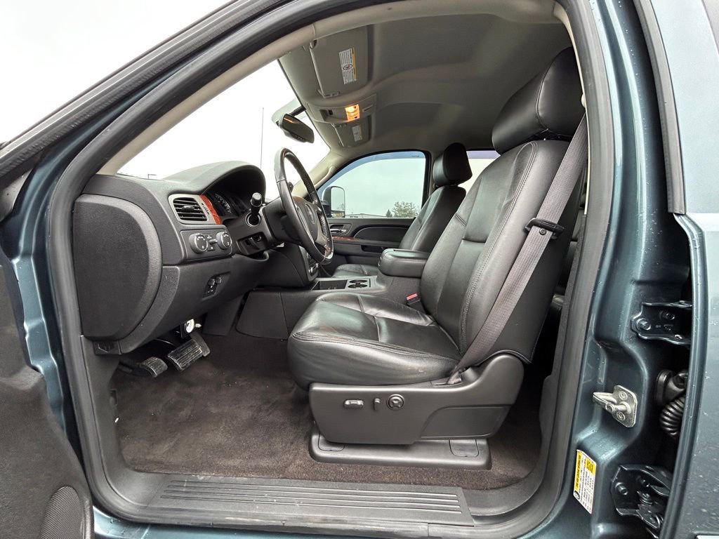 Used 2012 GMC Sierra 3500 SLT w/ SLT Convenience Package image 2