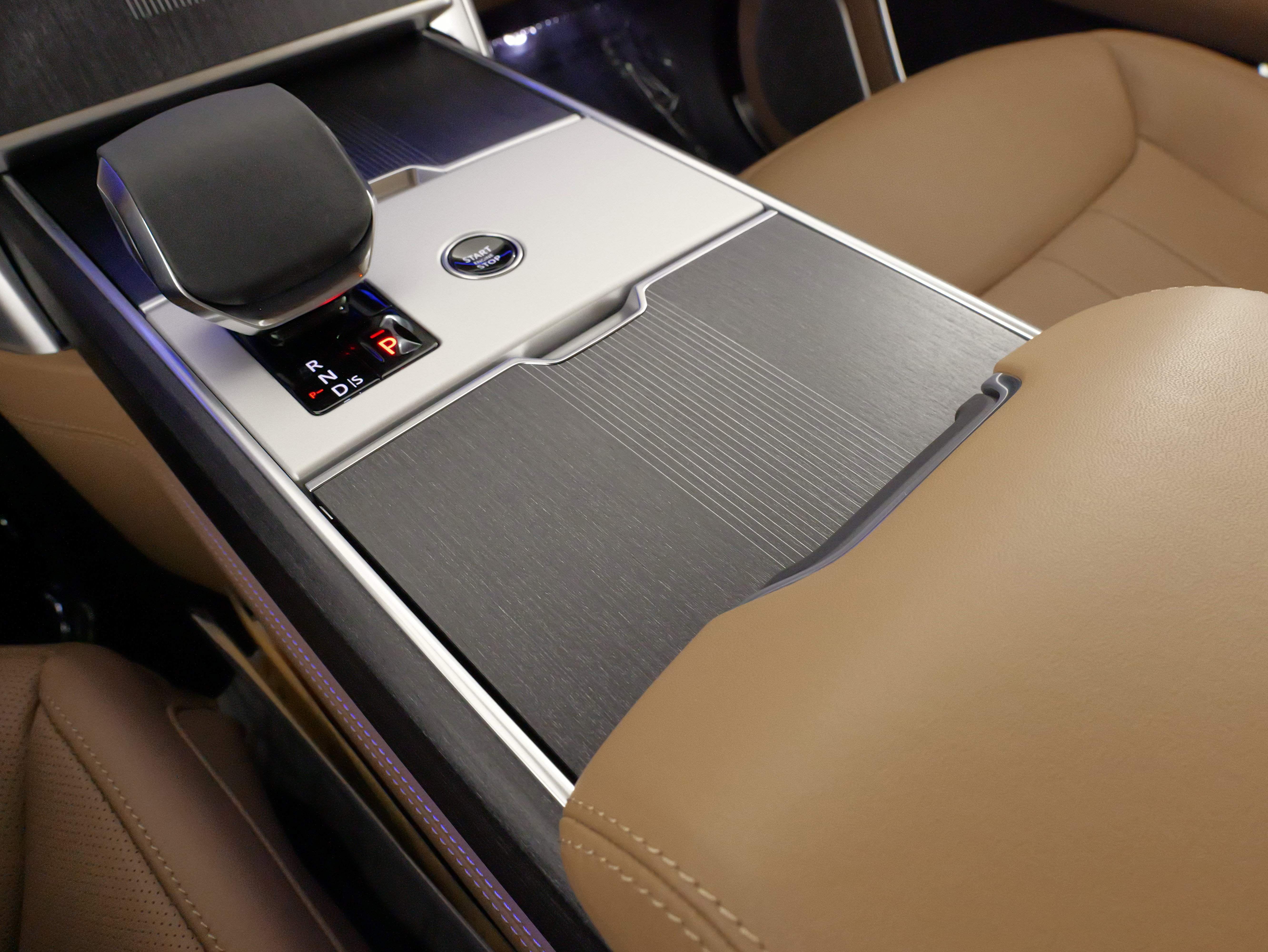 Used 2025 Land Rover Range Rover Autobiography image 74