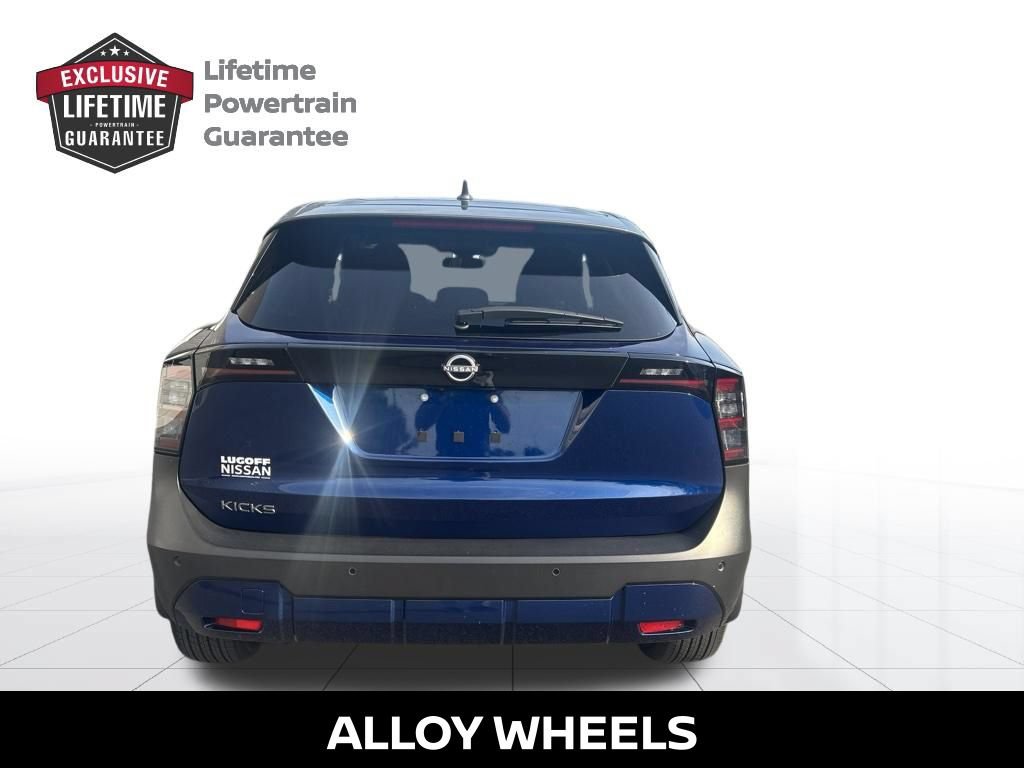 Certified 2025 Nissan Kicks SV FWD image 5