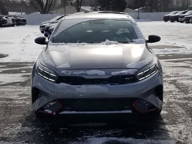 Used 2023 Kia Forte GT image 2