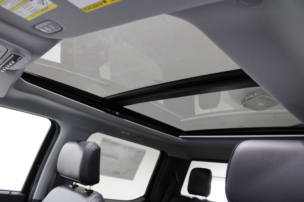 New 2026 Ford F250 Lariat w/ Black Appearance Package image 62