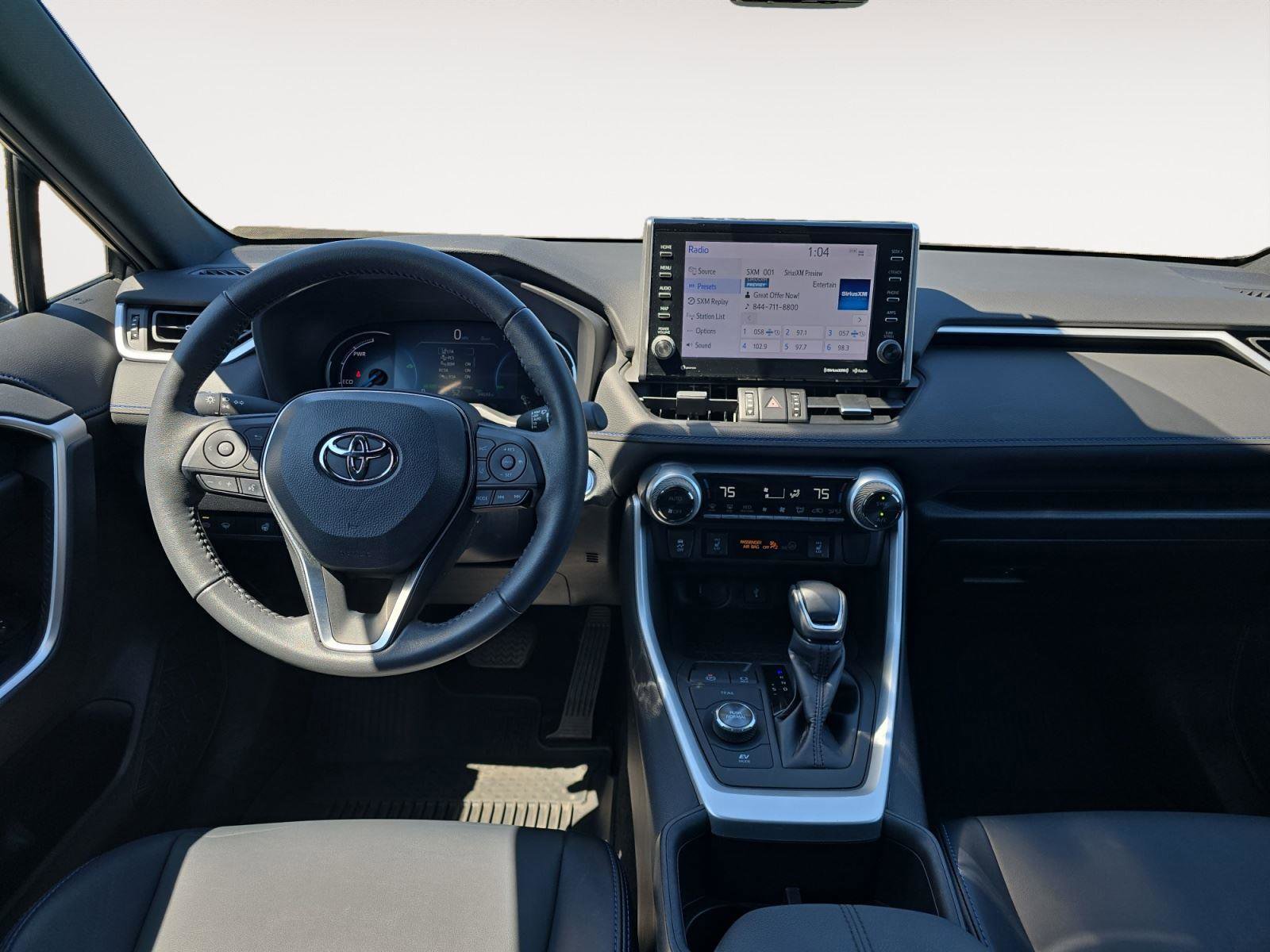 Used 2022 Toyota RAV4 XSE w/ XSE Grade Weather Package AWD/4WD image 9