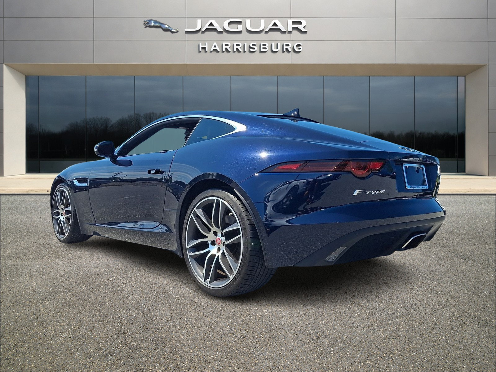 Used 2020 Jaguar F-TYPE Coupe RWD image 2