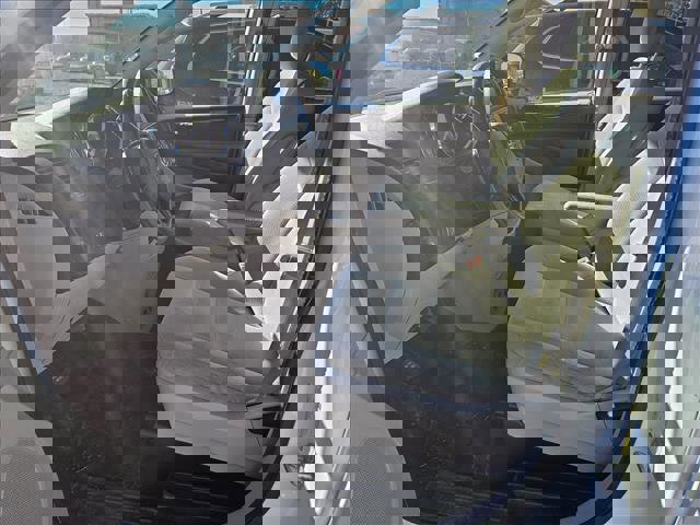 Used 2019 Dodge Grand Caravan SE FWD image 4