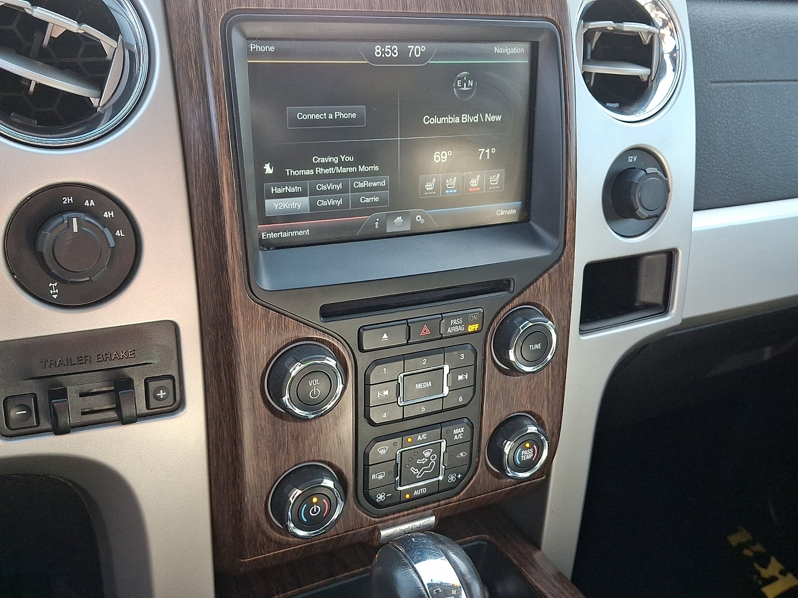 Used 2014 Ford F150 Lariat w/ Equipment Group 502A Luxury AWD/4WD image 23
