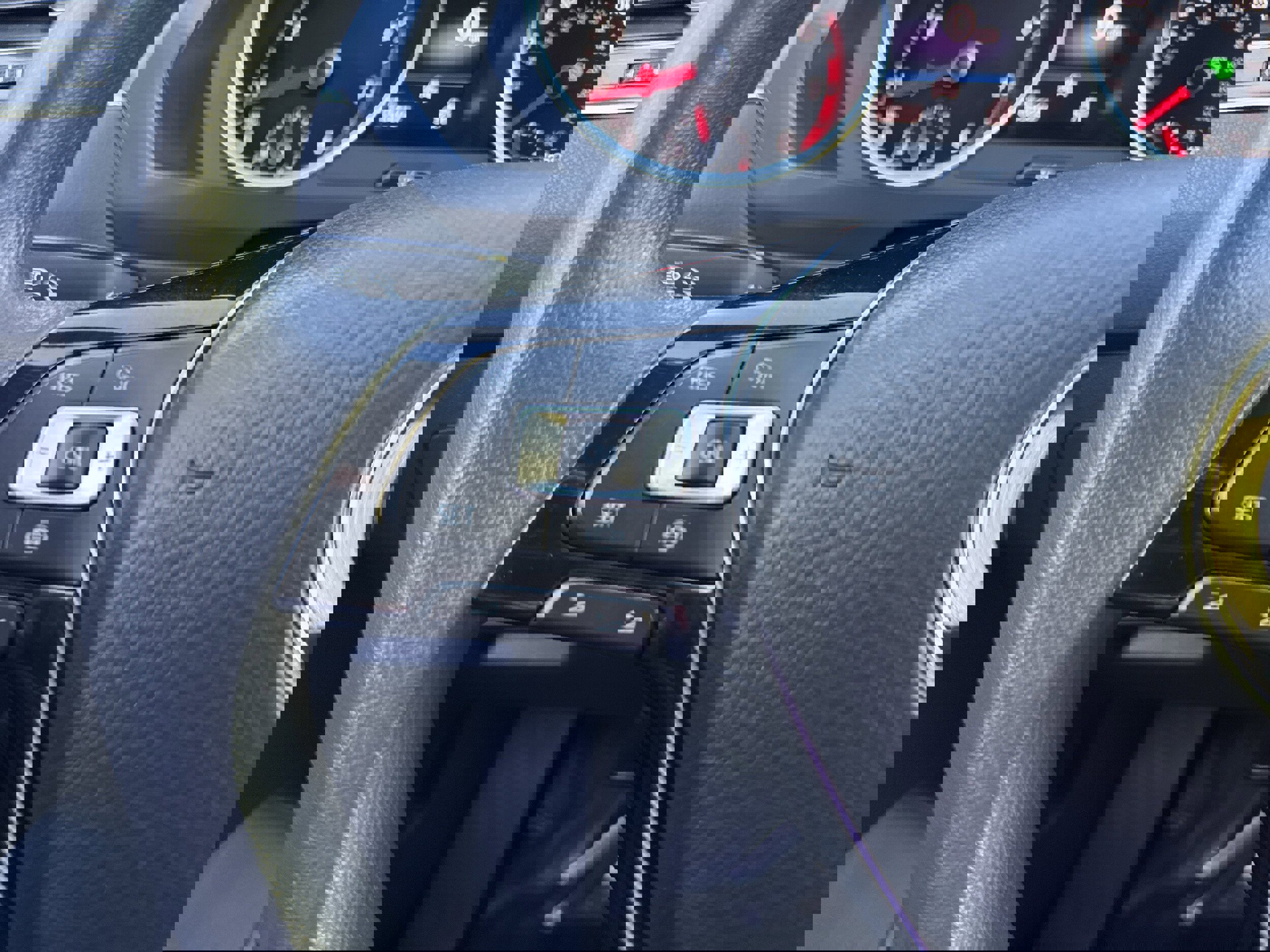 Used 2021 Volkswagen Tiguan S FWD image 18