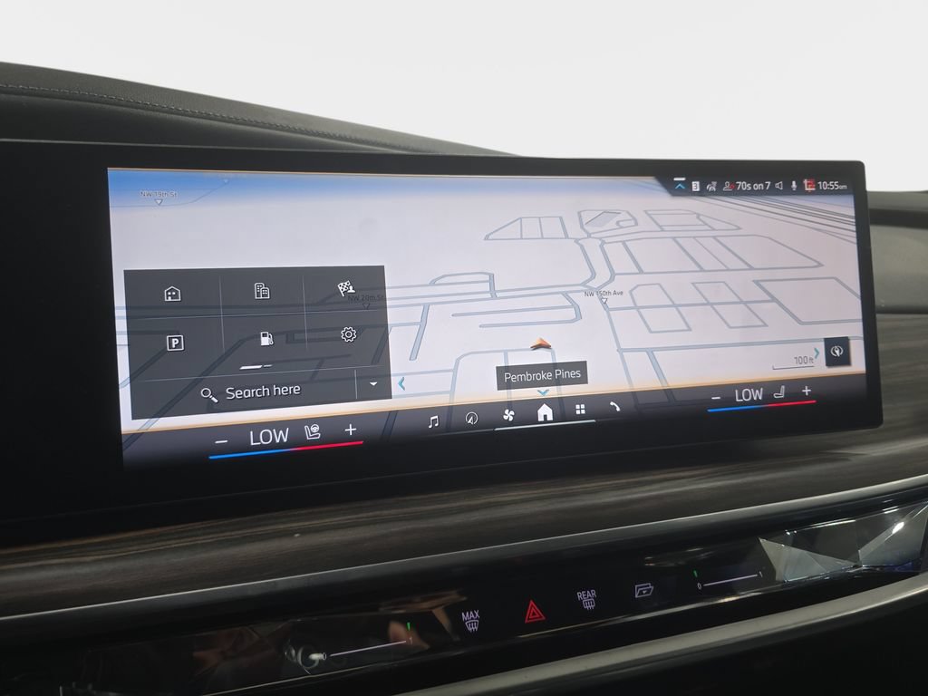 Certified 2023 BMW 760i xDrive AWD/4WD image 14