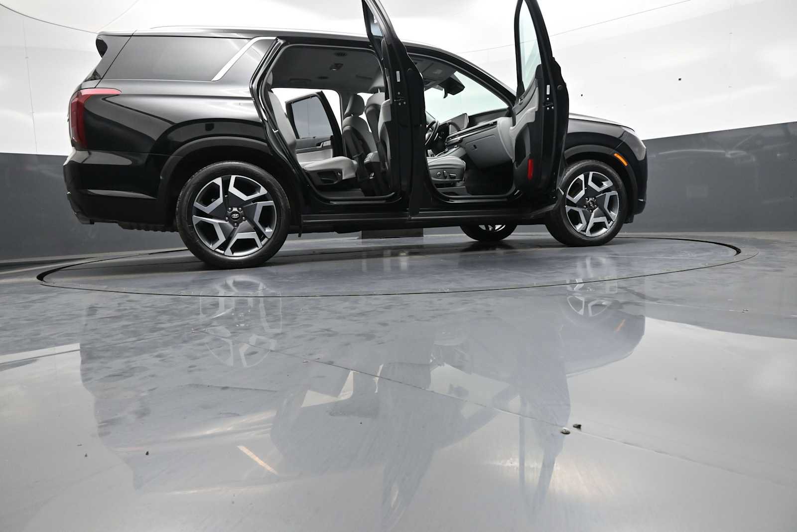 Certified 2023 Hyundai Palisade SEL w/ Cargo Package AWD/4WD image 50