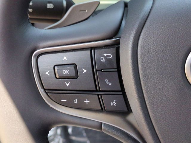 Used 2024 Lexus ES 300h w/ Premium Package image 19