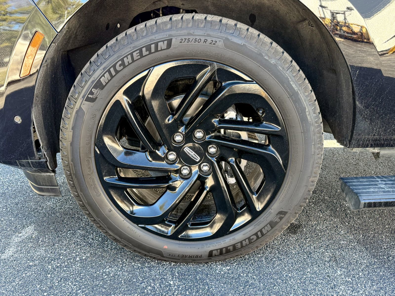 Used 2025 Lincoln Navigator L Reserve image 5