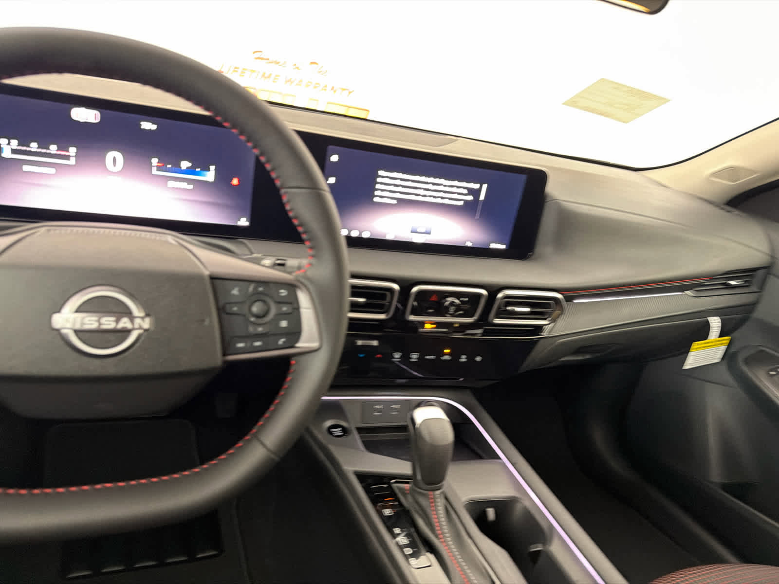 New 2026 Nissan Sentra SR w/ Floor Mat Package image 18