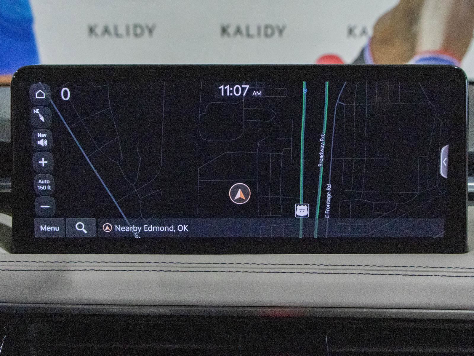 Used 2024 Genesis G70 2.5T image 5