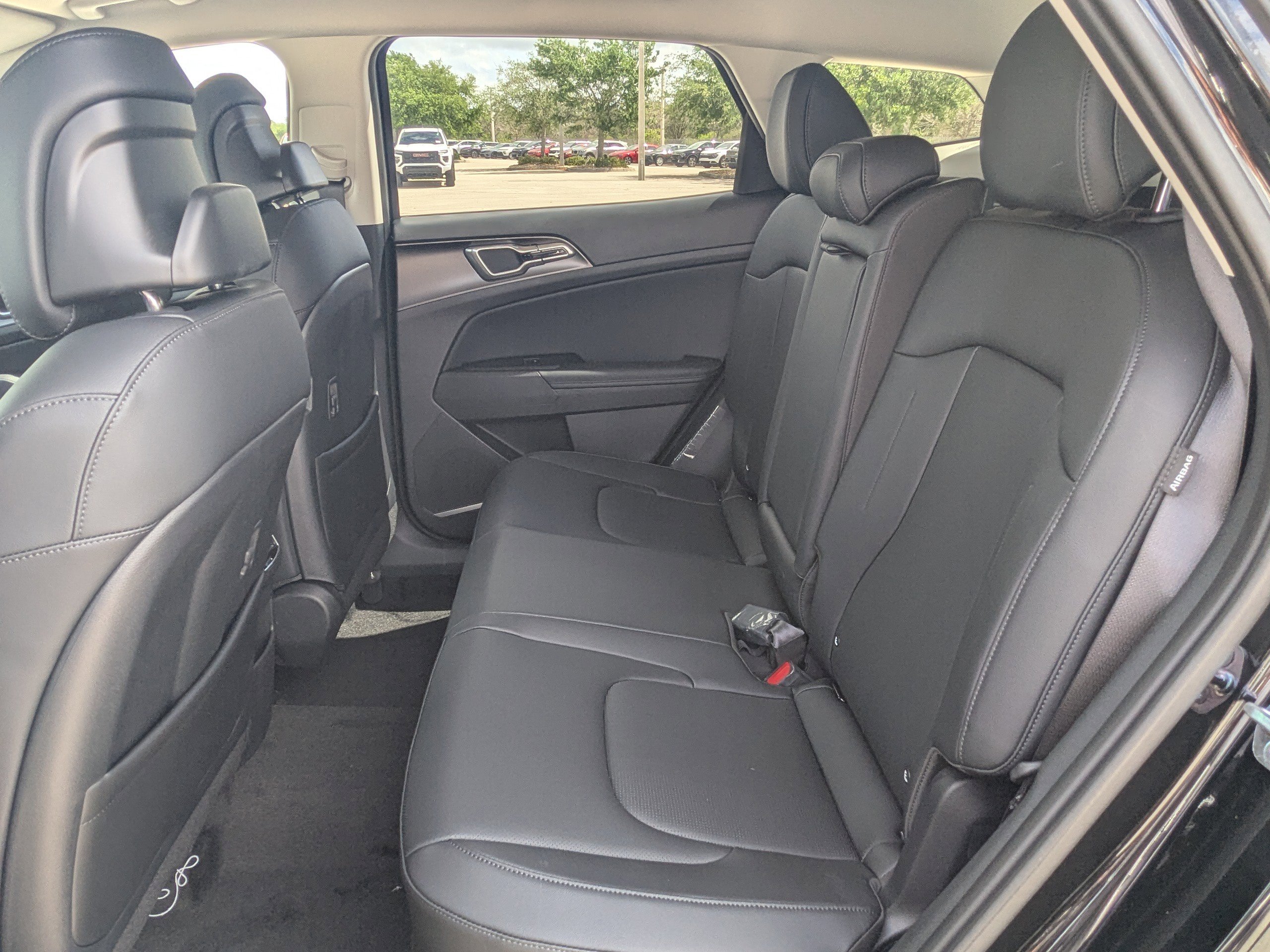 New 2026 Kia Sportage EX AWD/4WD image 17