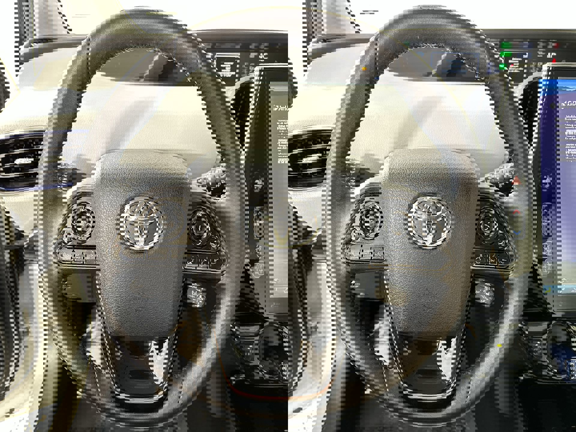 Used 2019 Toyota Prius Limited image 18