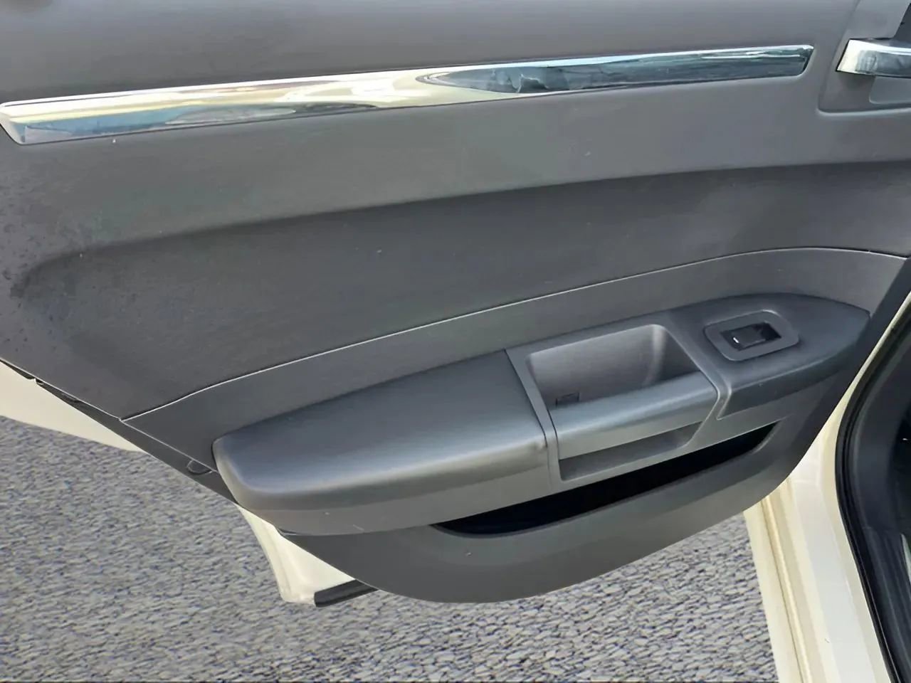 Used 2008 Chrysler 300 Touring w/ Comfort/Convenience Group image 11