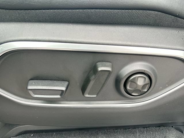 New 2026 Jeep Grand Wagoneer L Limited AWD/4WD image 14