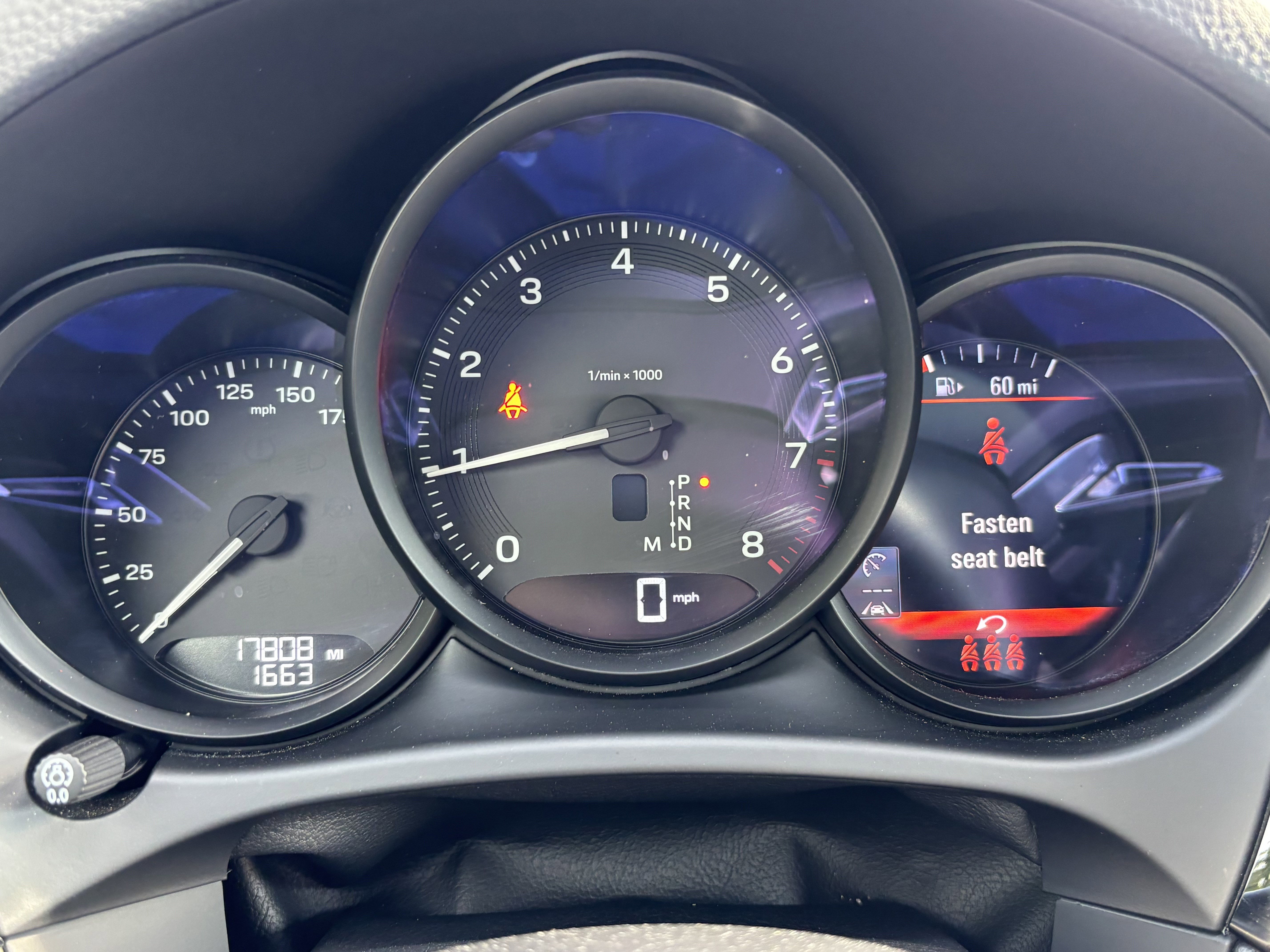 Used 2024 Porsche Macan image 23