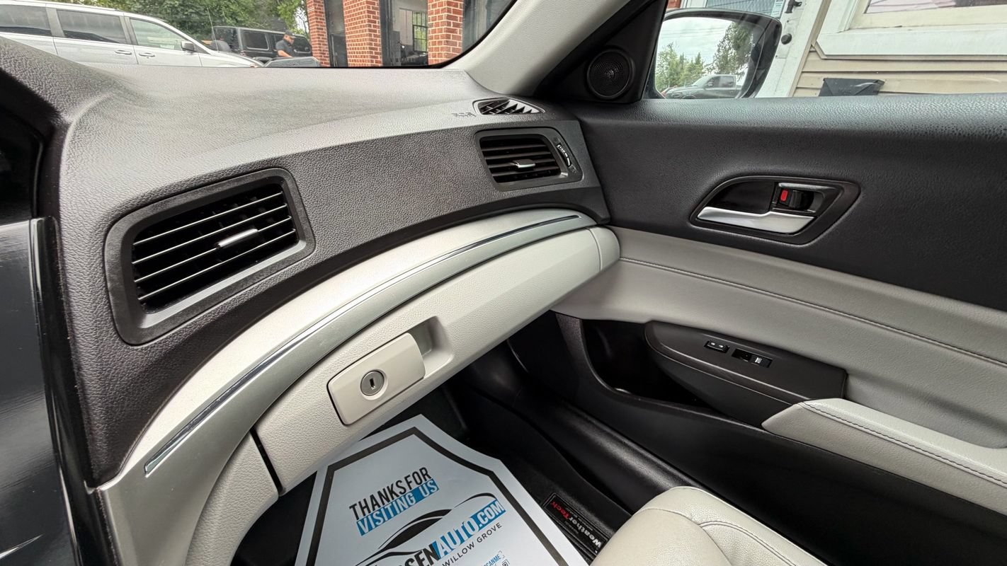Used 2020 Acura ILX FWD image 14