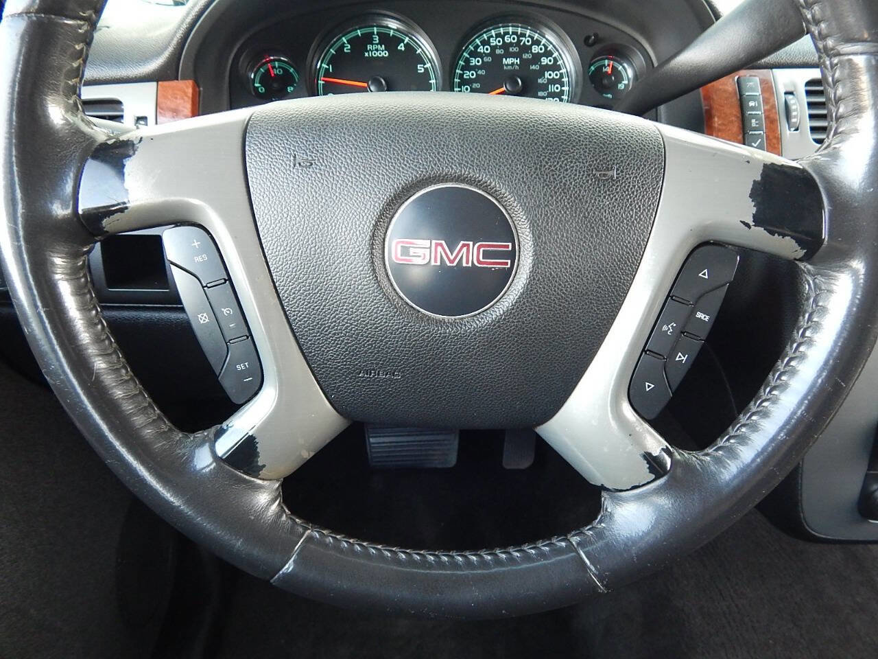 Used 2008 GMC Yukon SLE w/ Convenience Package image 14