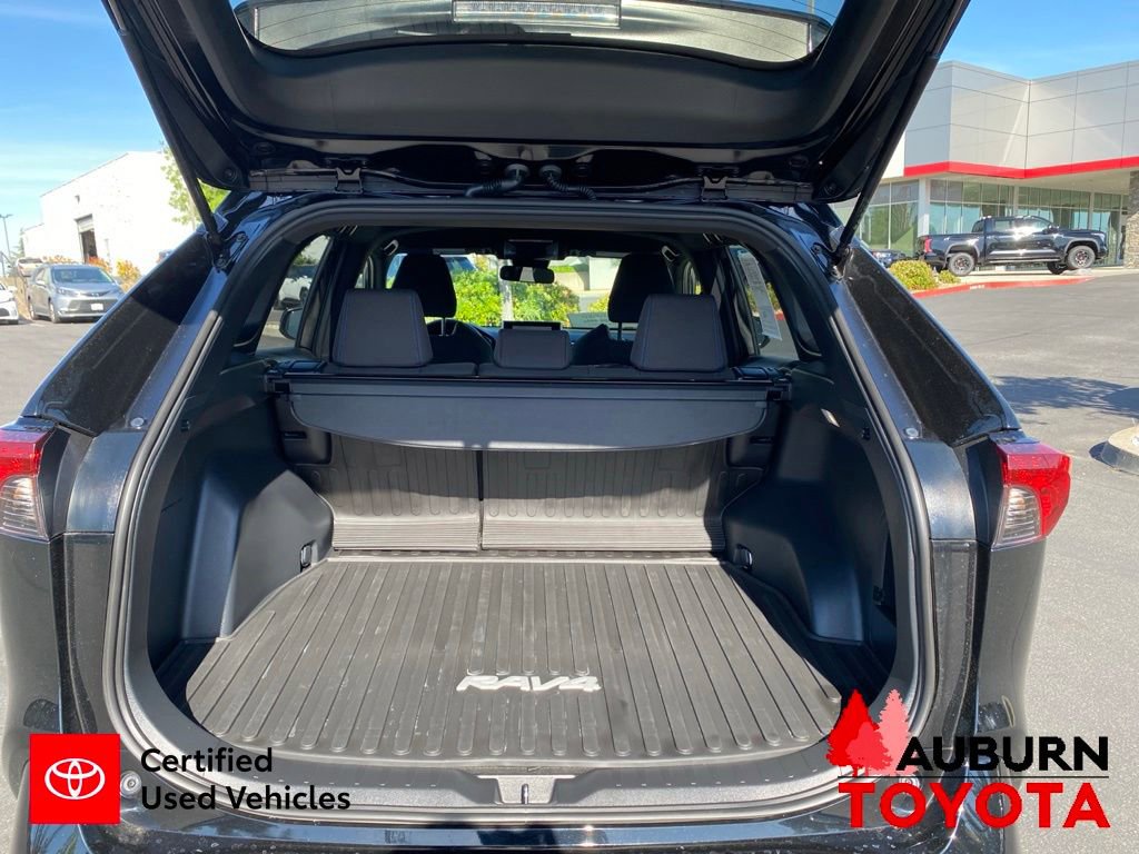 Certified 2025 Toyota RAV4 SE AWD/4WD image 12