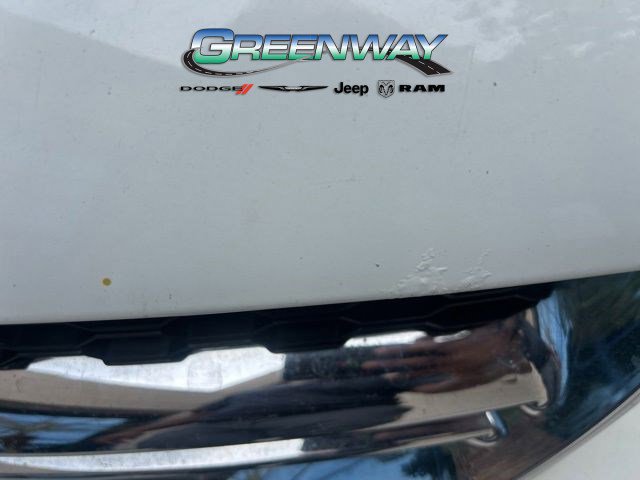 Used 2011 Dodge Grand Caravan Crew w/ Entertainment Group 1 FWD image 12
