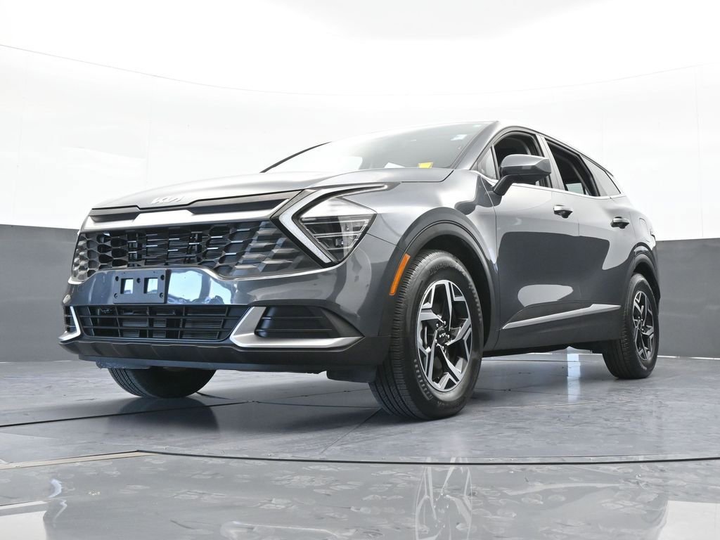 Used 2024 Kia Sportage LX image 48