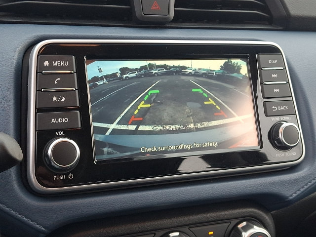 Used 2025 Nissan Versa SV FWD image 18