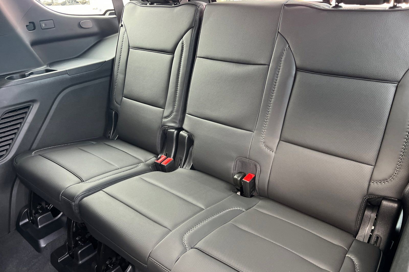 New 2026 GMC Yukon Denali image 14