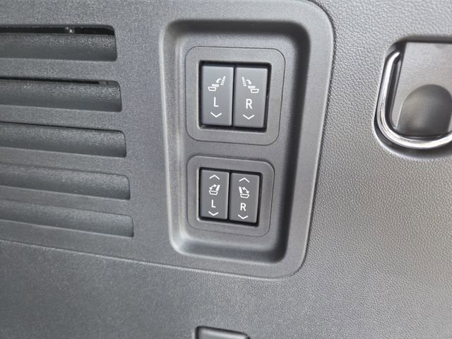 New 2026 Buick Enclave Sport Touring w/ Super Cruise Package image 17