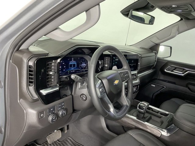 Used 2024 Chevrolet Silverado 1500 LTZ image 12