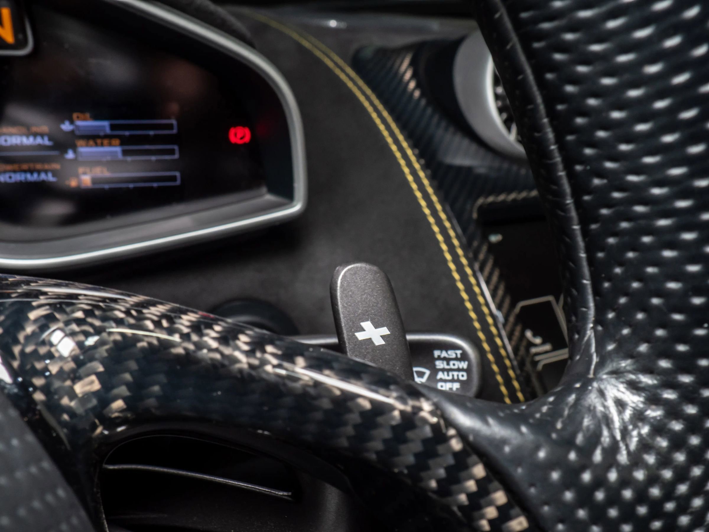 Used 2015 McLaren 650S Spider image 36