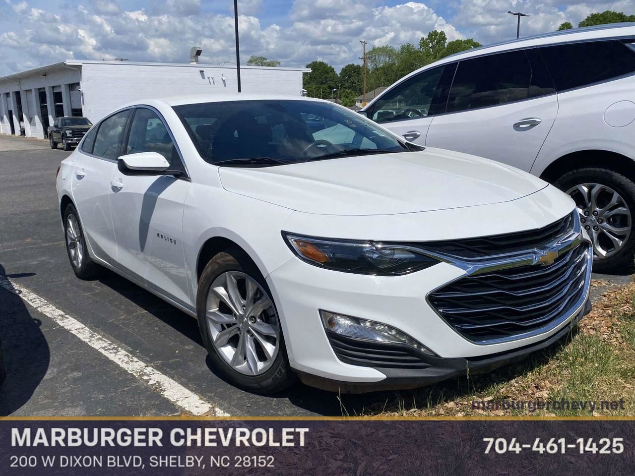Used 2022 Chevrolet Malibu LT image 1
