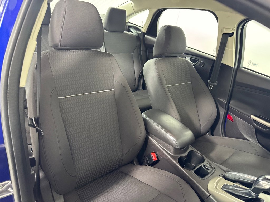 Used 2012 Ford Focus SEL image 23