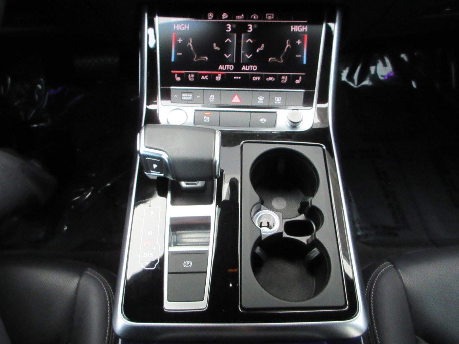 Used 2020 Audi Q8 Premium Plus image 48